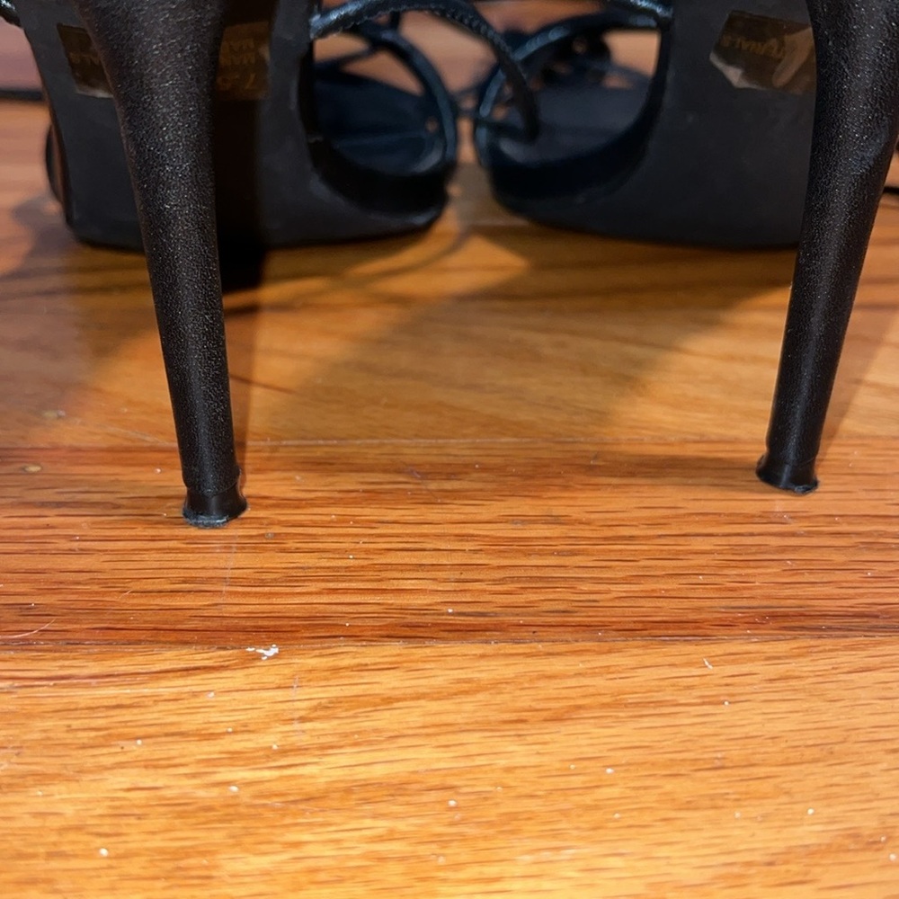 Square Toe Lace Up Heels! - Picture 6 of 7